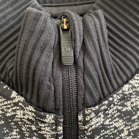 ❤️ Lululemon Rest Less Half Zip Pullover Size 6 - Picture 8 of 10